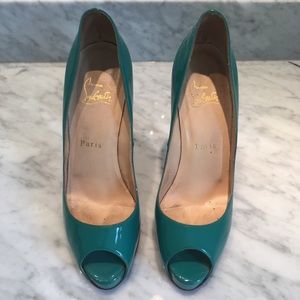 Green Prive   patent leather shoes size 37 1/2